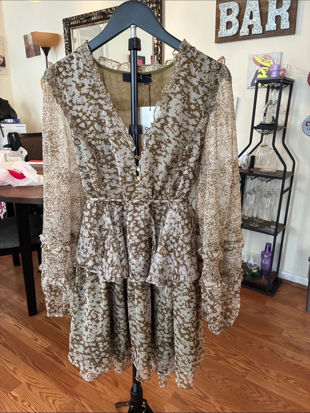 Casual dress - Picture 5 of 6